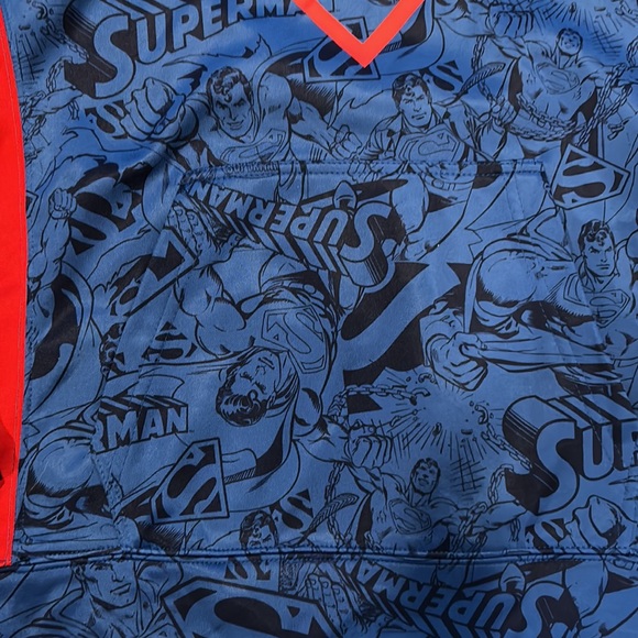 Superman hoodie DC comics. Boys large (10/12) - Picture 3 of 5